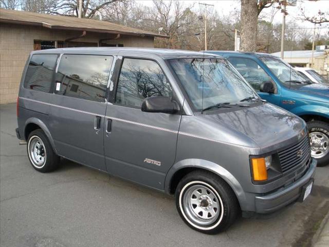 Chevrolet Astro Base Passenger Van