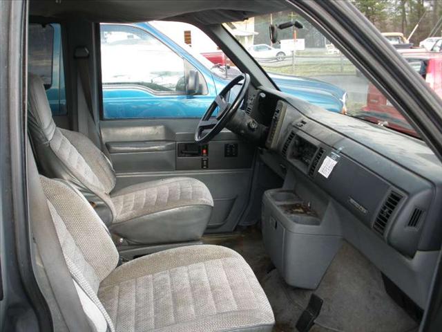 Chevrolet Astro 1990 photo 4