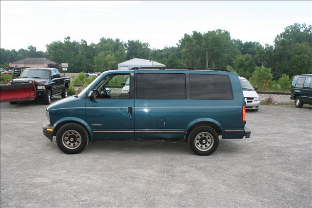 Chevrolet Astro Base Passenger Van