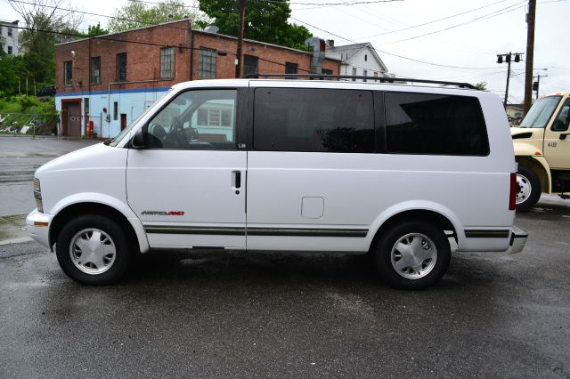 Chevrolet Astro 1996 photo 1