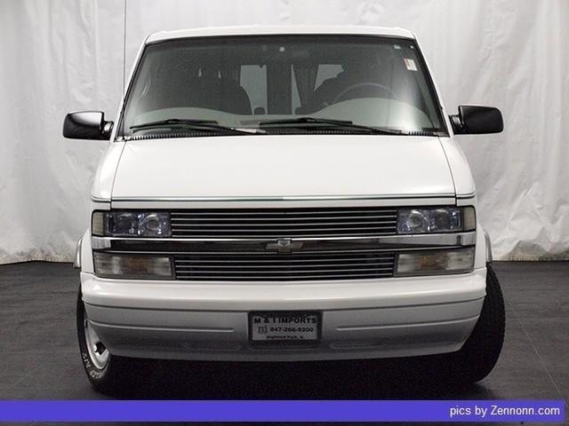 Chevrolet Astro 1997 photo 3