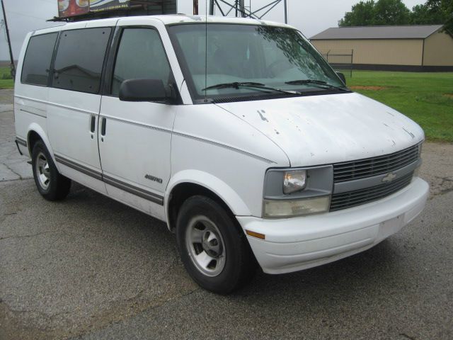 Chevrolet Astro 1997 photo 1