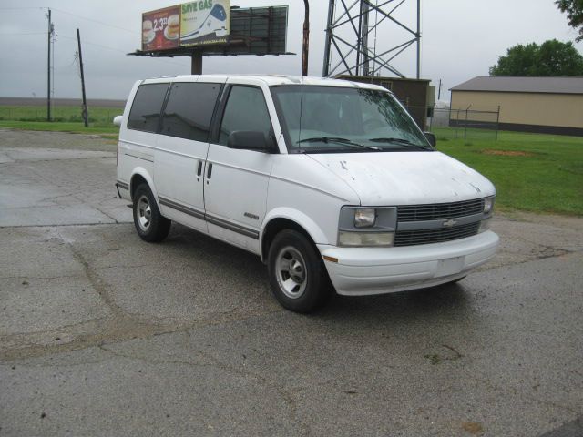 Chevrolet Astro 1997 photo 15