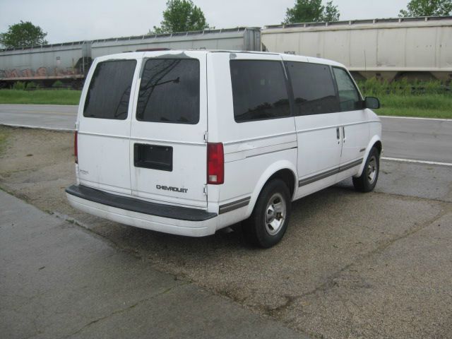 Chevrolet Astro 1997 photo 20