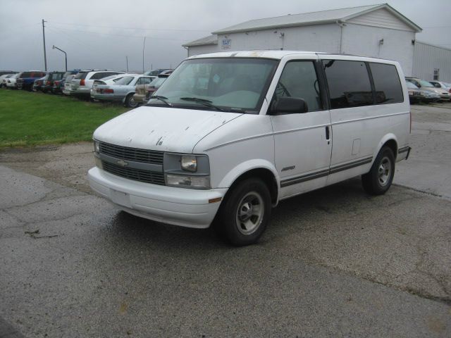 Chevrolet Astro 1997 photo 3