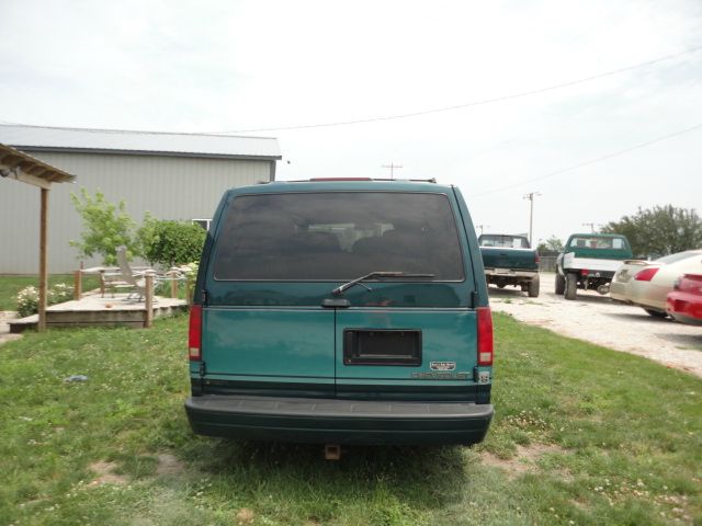 Chevrolet Astro 1997 photo 0