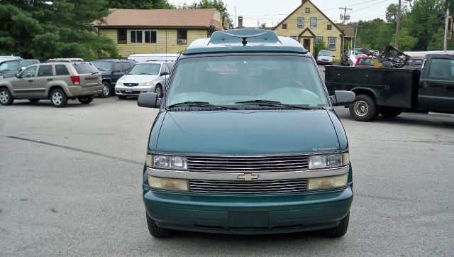 Chevrolet Astro 1997 photo 1