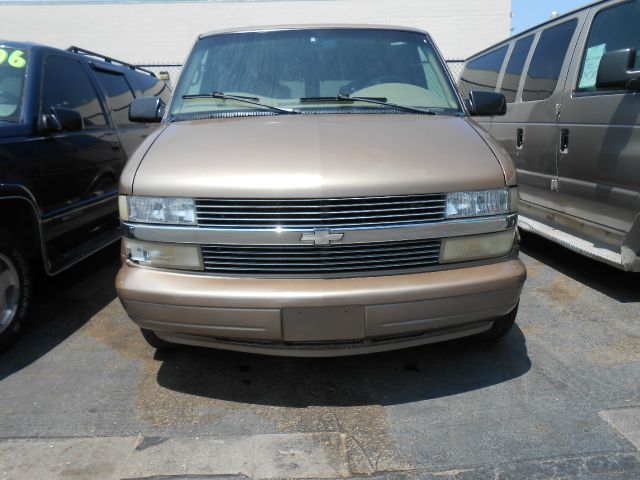 Chevrolet Astro 1998 photo 4