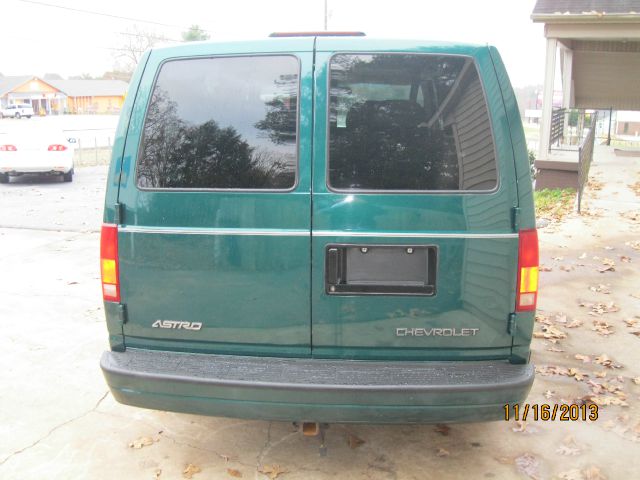 Chevrolet Astro 1998 photo 2