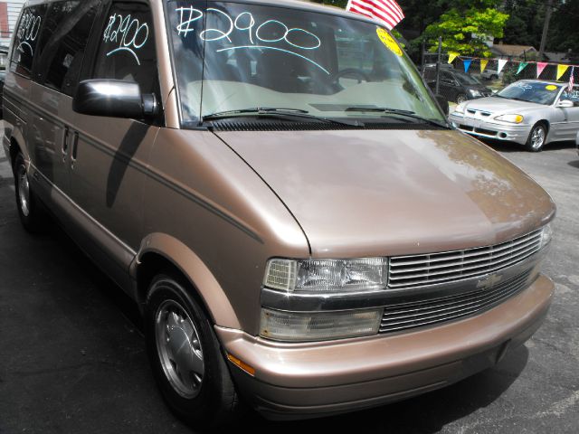 Chevrolet Astro 1998 photo 4