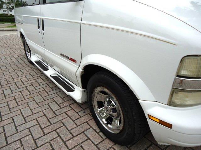 Chevrolet Astro 1999 photo 7