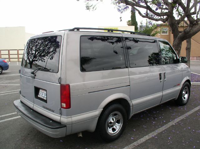 Chevrolet Astro 1999 photo 6