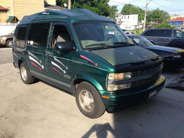 Chevrolet Astro 1999 photo 16