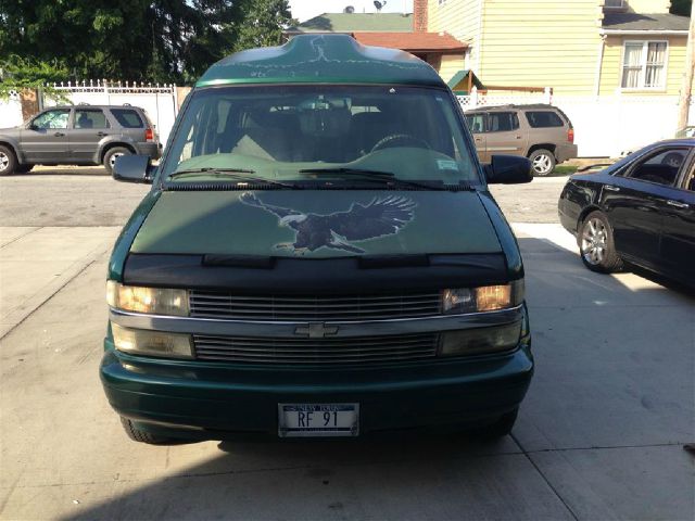 Chevrolet Astro 1999 photo 21