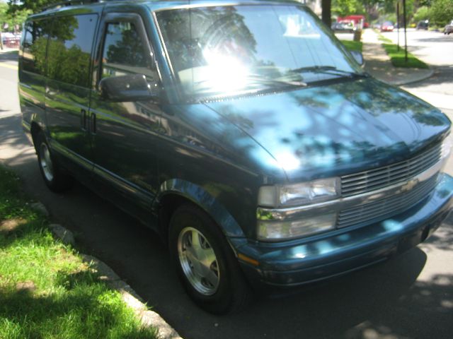 Chevrolet Astro 2000 photo 10