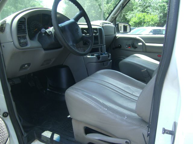 Chevrolet Astro 2000 photo 10