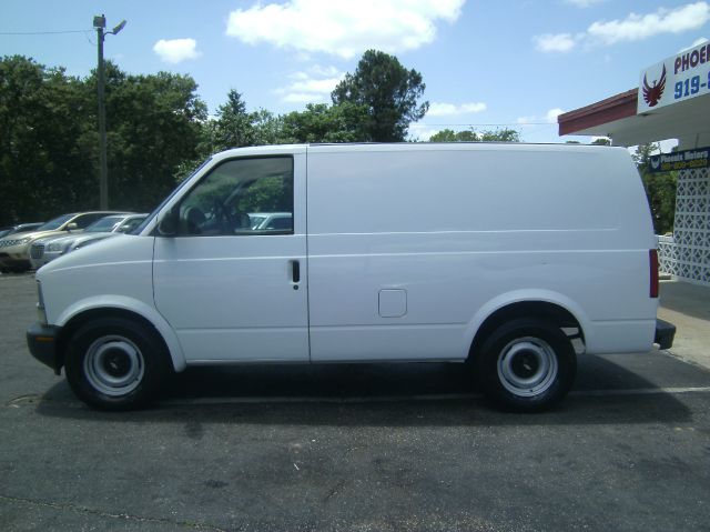 Chevrolet Astro 2000 photo 14