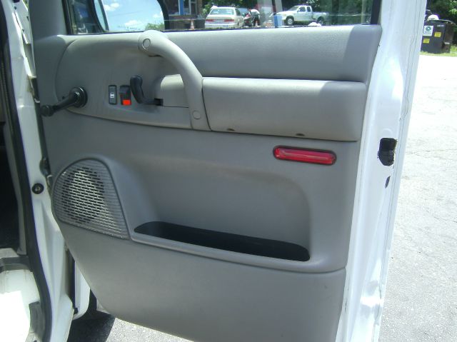 Chevrolet Astro 2000 photo 9