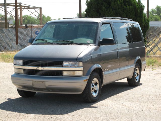 Chevrolet Astro 2000 photo 3