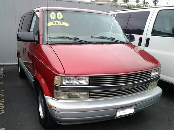 Chevrolet Astro 2000 photo 2