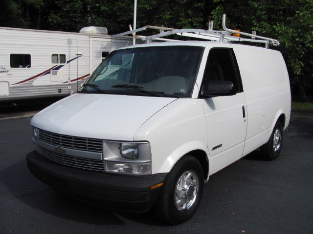 Chevrolet Astro 2000 photo 4