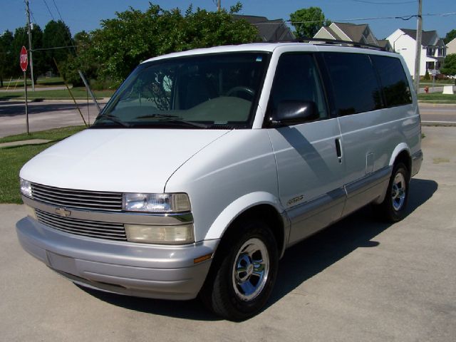 Chevrolet Astro 2000 photo 6