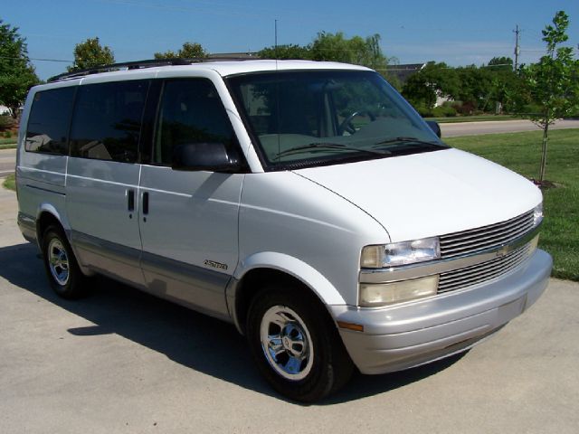 Chevrolet Astro 2000 photo 7