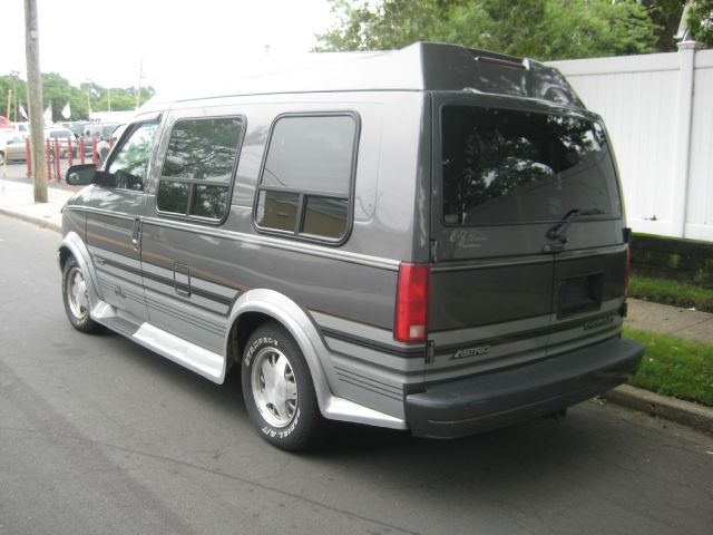 Chevrolet Astro 2000 photo 4