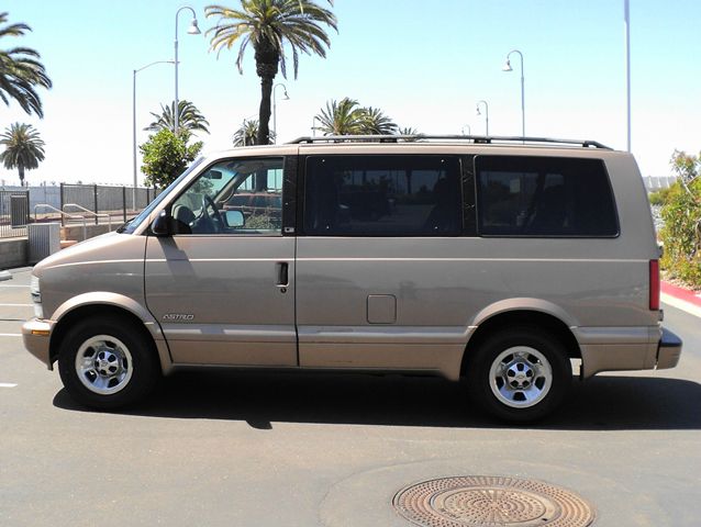 Chevrolet Astro 2000 photo 26