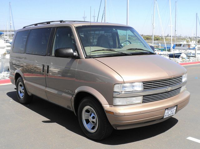 Chevrolet Astro 2000 photo 28