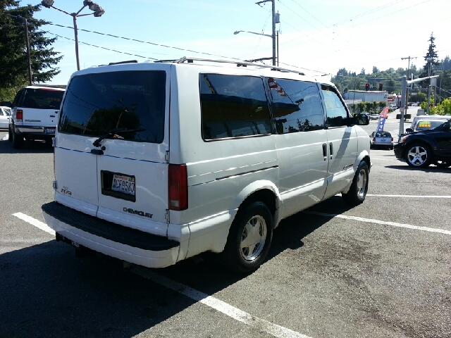 Chevrolet Astro 2000 photo 5