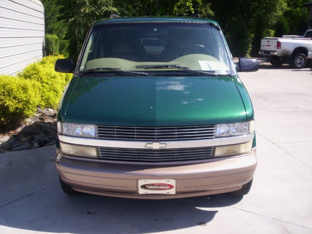 Chevrolet Astro 2000 photo 3