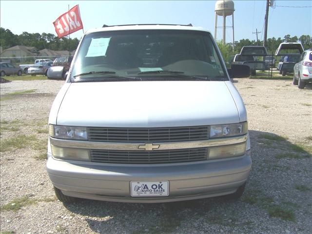 Chevrolet Astro 2000 photo 1