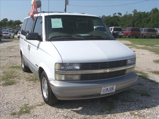 Chevrolet Astro 2000 photo 2