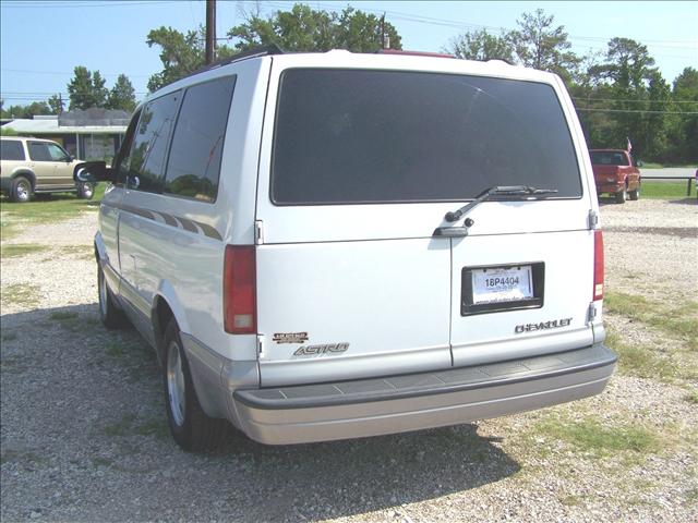 Chevrolet Astro 2000 photo 4