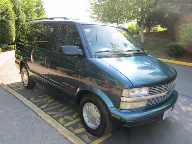 Chevrolet Astro 2000 photo 4