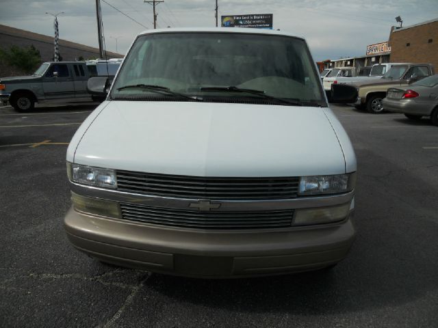 Chevrolet Astro 2000 photo 2