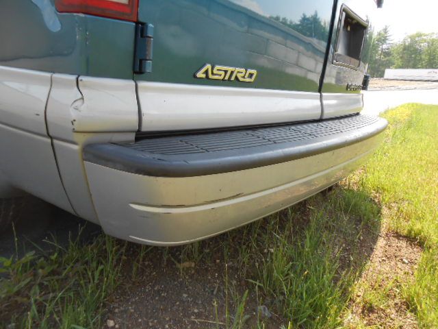 Chevrolet Astro 2000 photo 14