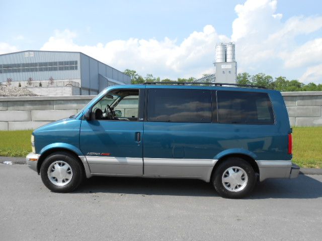 Chevrolet Astro 2000 photo 20