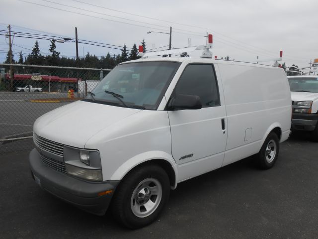 Chevrolet Astro 2001 photo 1