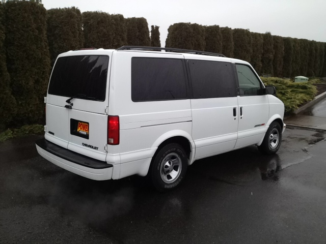 Chevrolet Astro 2001 photo 1