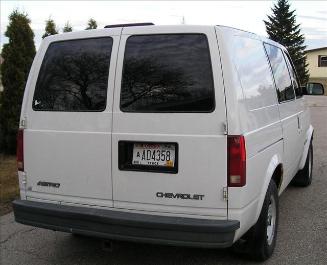 Chevrolet Astro 2001 photo 1