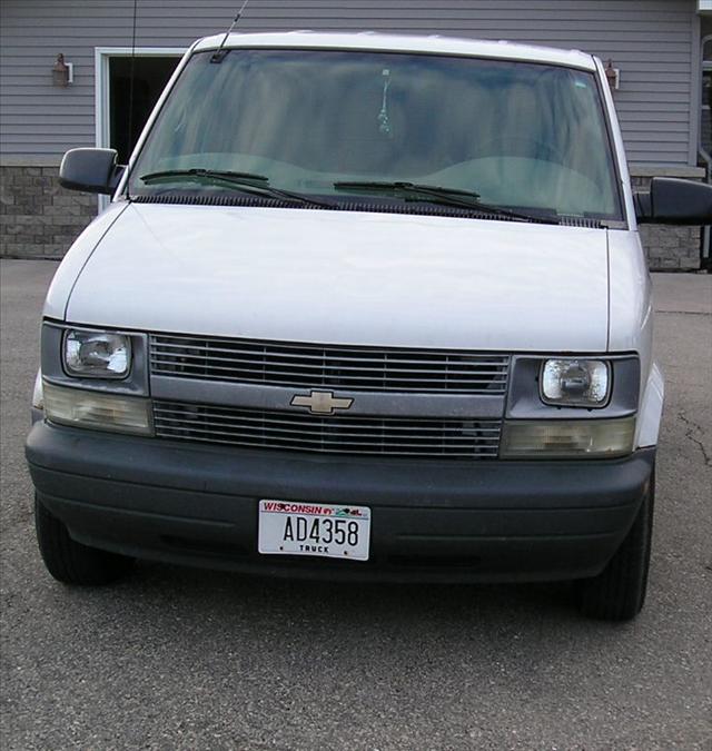 Chevrolet Astro 2001 photo 2