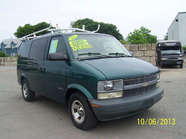 Chevrolet Astro 2002 photo 3