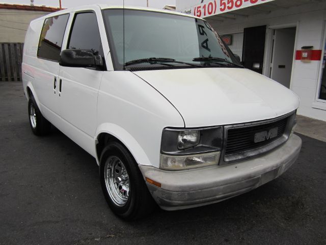 Chevrolet Astro 2002 photo 4