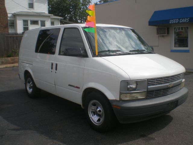 Chevrolet Astro 2002 photo 1