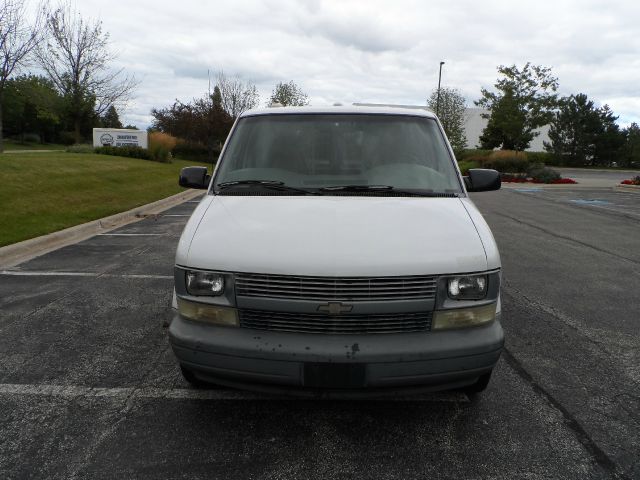 Chevrolet Astro 2002 photo 4