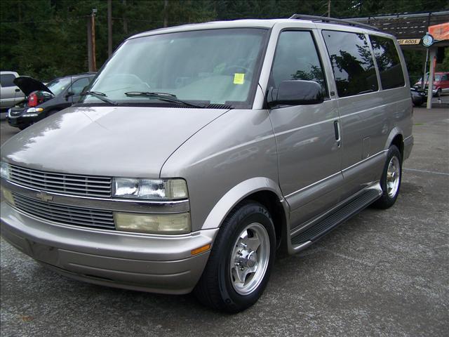 Chevrolet Astro 2003 photo 1