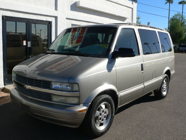 Chevrolet Astro 2003 photo 1