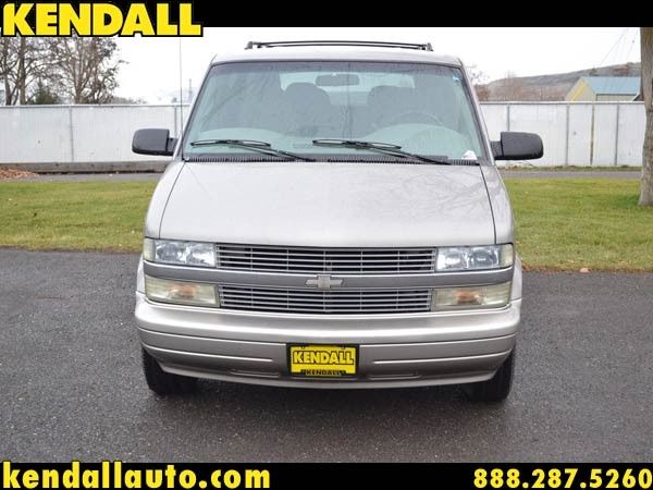 Chevrolet Astro 2003 photo 1